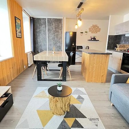 Le Coeur De Pontarlier Apartment Exterior foto